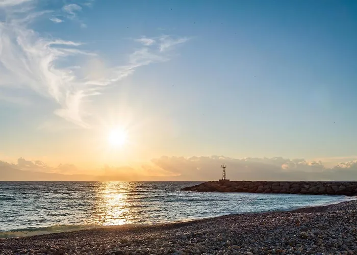 On The - Akroyali Family *