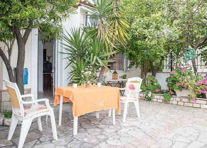 Apartman On The - Akroyali Family