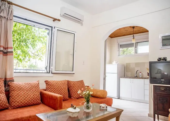 On The - Akroyali Family Apartman