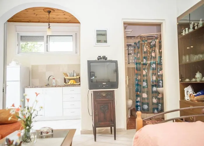 Apartman On The - Akroyali Family *